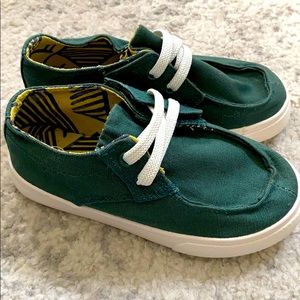 Toddler shoes size 8T